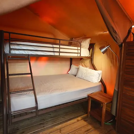 3 Estrellas Camping