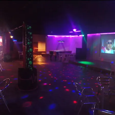 营地 露营3艾斯特乐拉斯酒店 2*