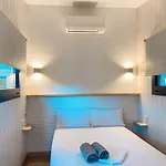 Tres Estrellas Barcelona By Holacamp Gavà