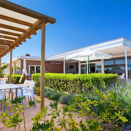 Tres Estrellas אתר קמפינג Gavà