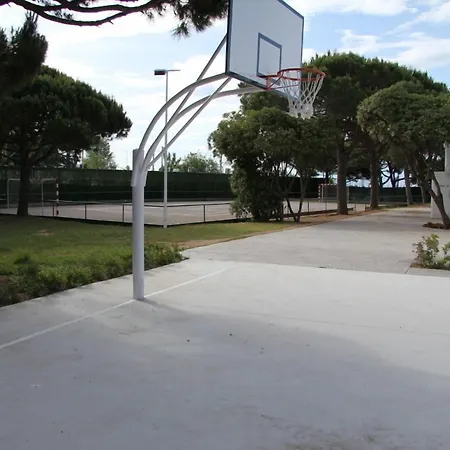 Tres Estrellas Gavà