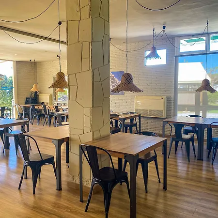 Tres Estrellas אתר קמפינג