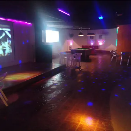 3 Estrellas Gavà