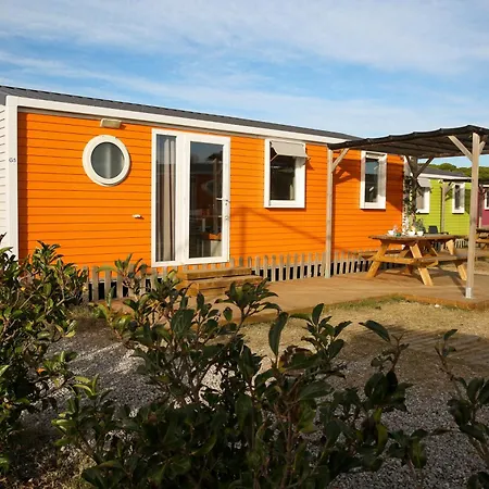 Campsite 3 Estrellas Gava