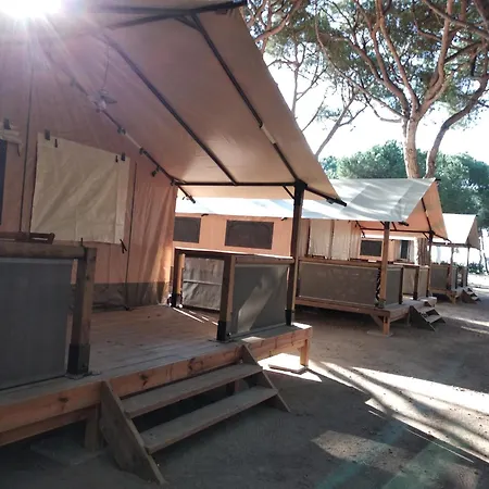 Campsite 3 Estrellas Gava