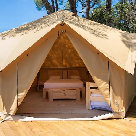3 Estrellas Campsite